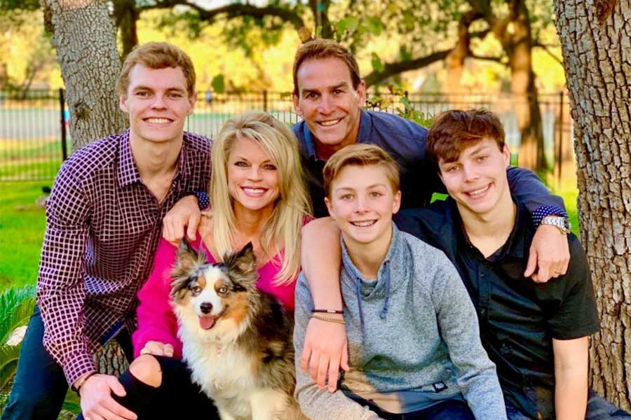 Days-Away-River-House-On-The-Guadalupe Family Photo